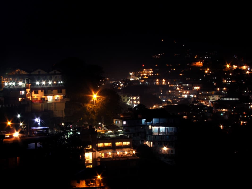 Mussoorie travel — A scenic hill station known for viewpoints, waterfalls, and mall road walks.